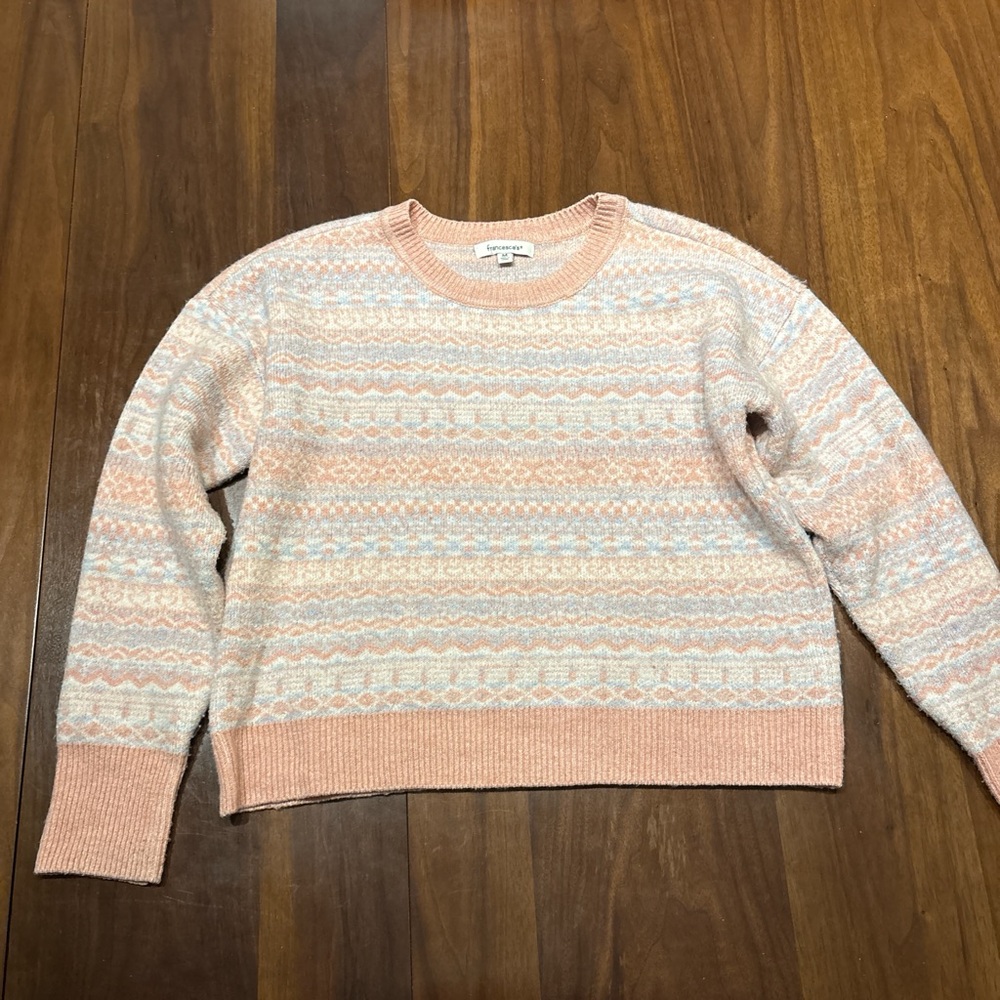 Francesca's Collections Peach and Cream Patterned Sweater